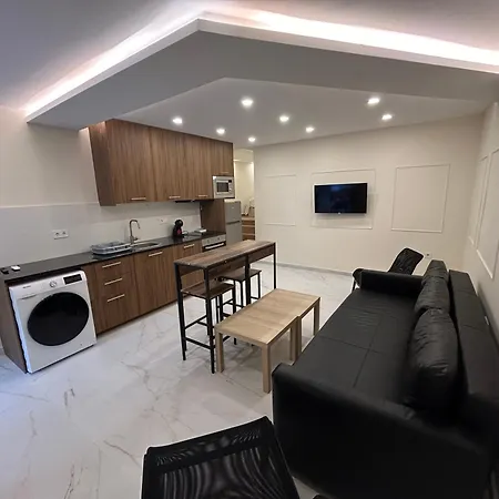 Queen Apartment